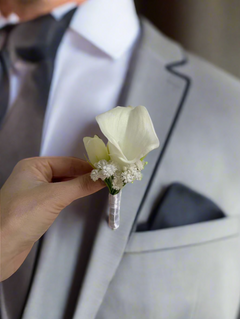 Sonder Wedding Buttonhole (calla lily) - Premium Artificial Wedding Flowers by Sonder + Stone Boutique