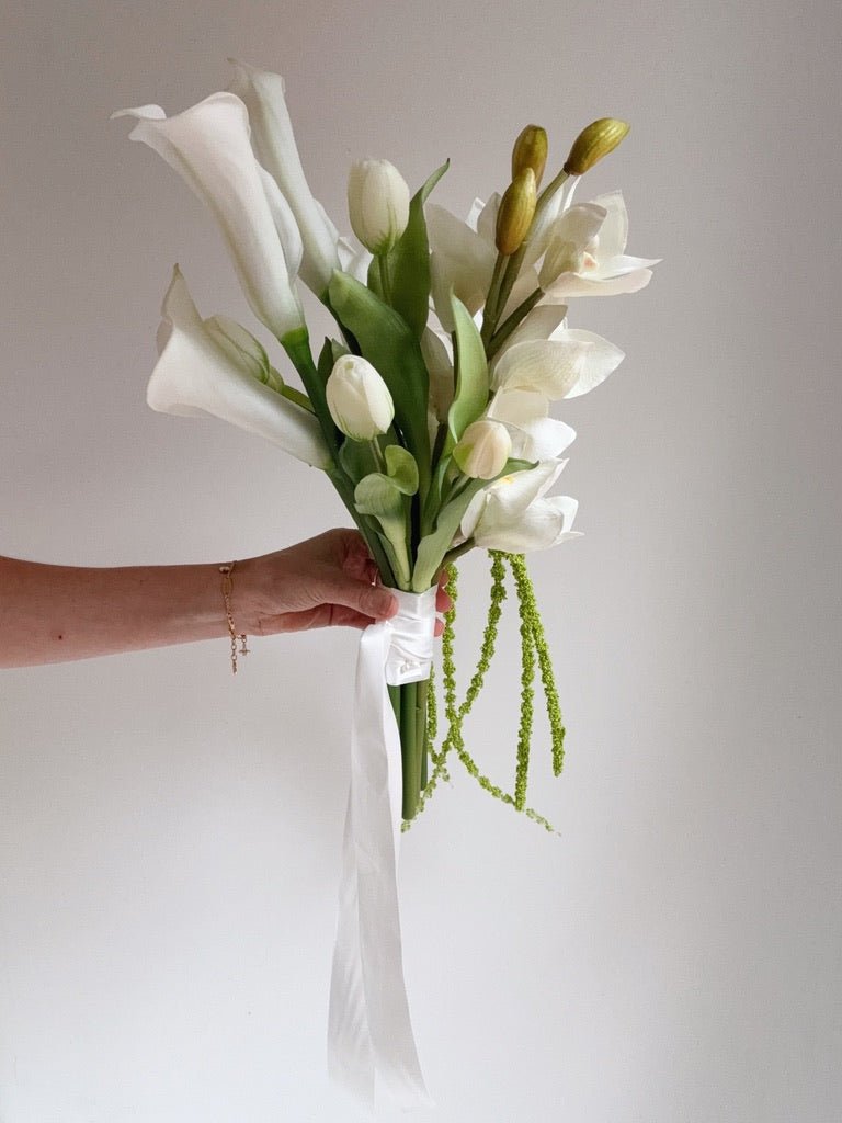 Sonder Wedding Bouquet - The Modernist (white) - Premium Artificial Wedding Flowers by Sonder + Stone Boutique