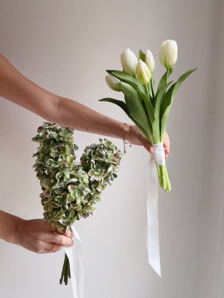 Sonder Wedding Bouquet - The Modernist (white) - Premium Artificial Wedding Flowers by Sonder + Stone Boutique