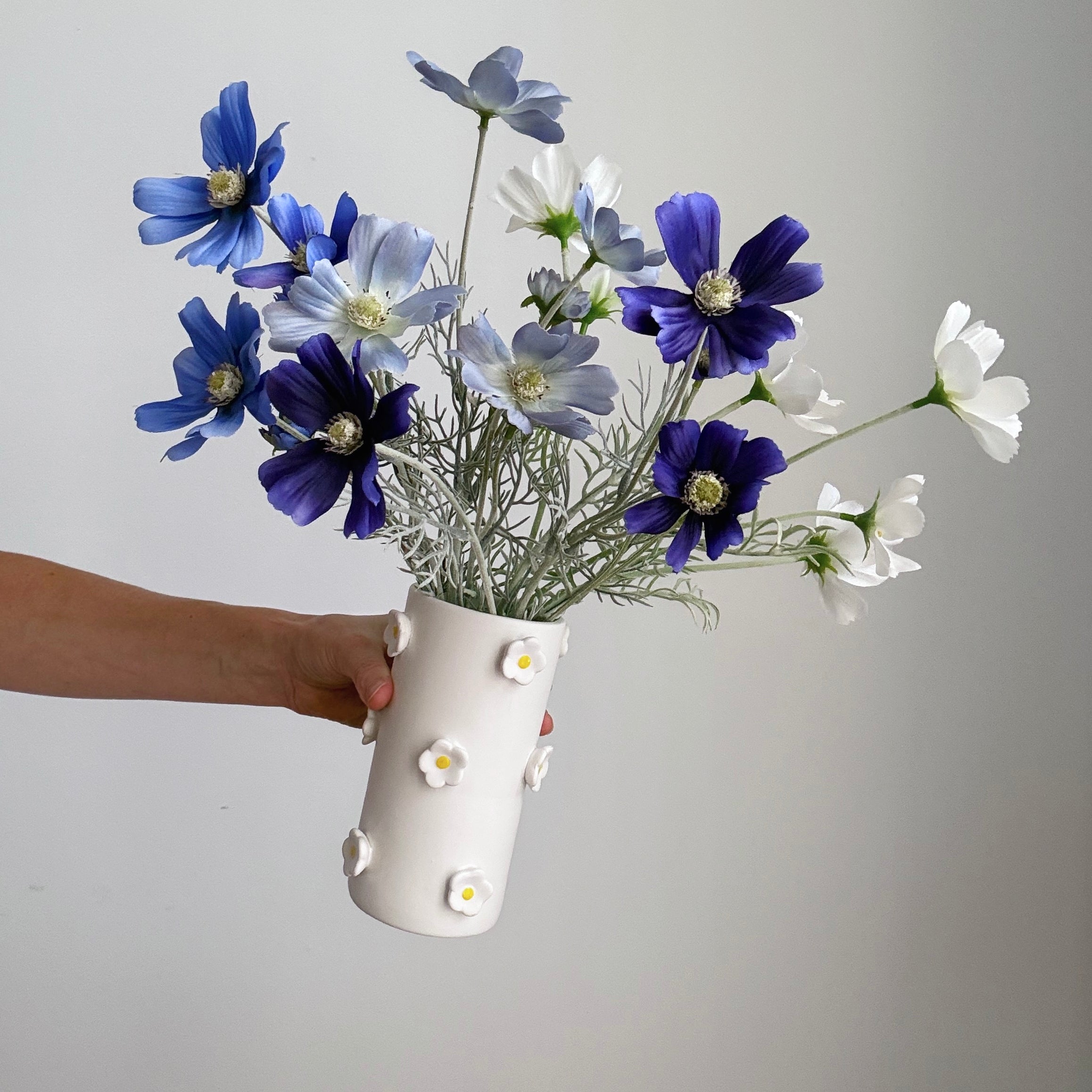 Daisy Vase with Cosmos