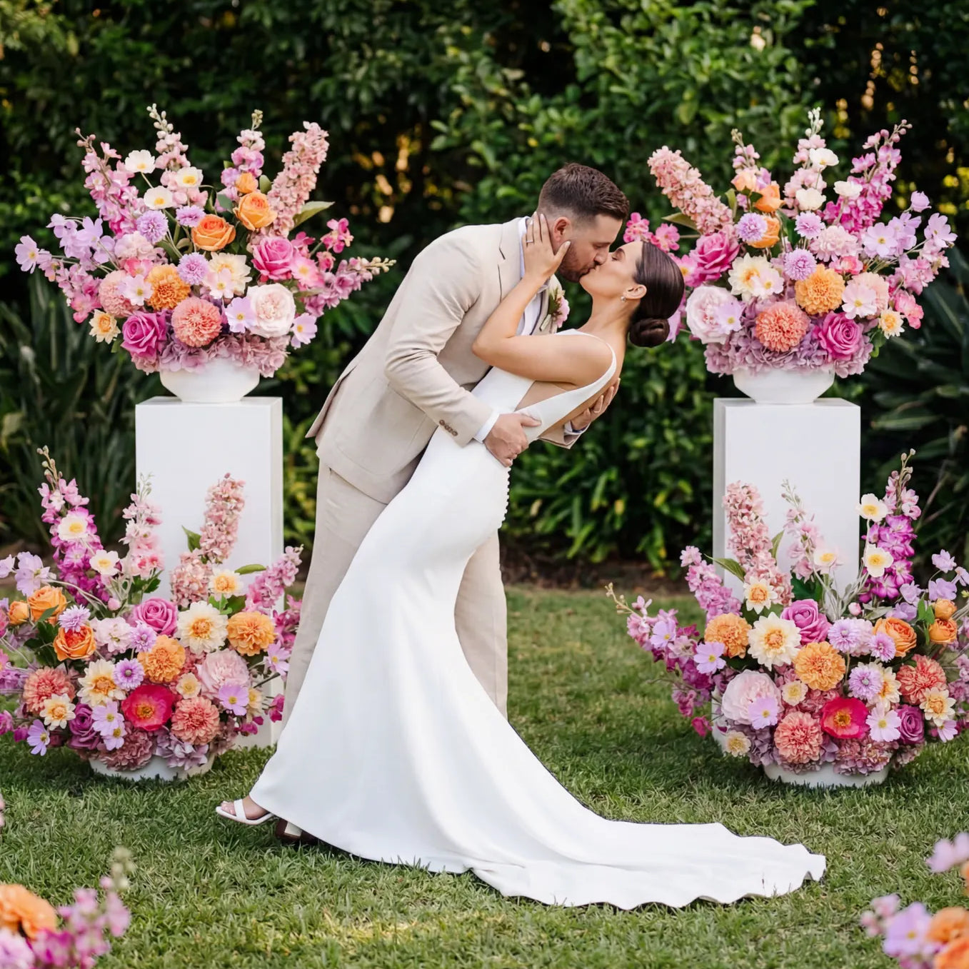 artificial_wedding_flowers_ceremony_shot