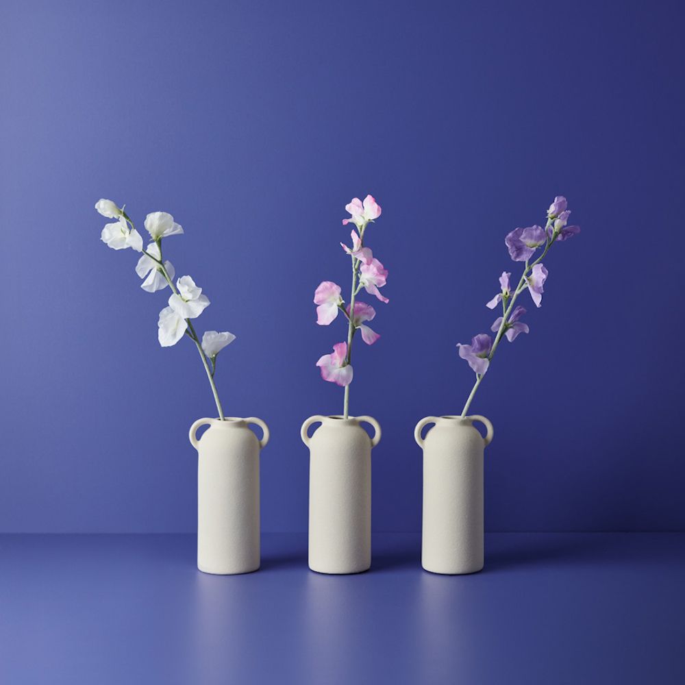 Lavender sweet pea spray alt view 3