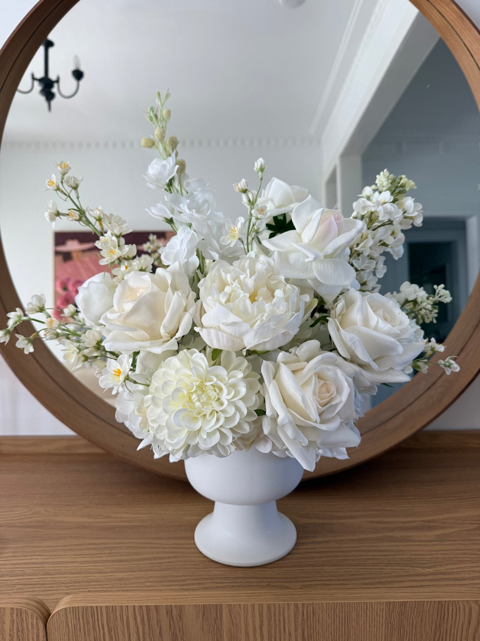 Sonder Centrepiece - Clouds (limited edition) - Premium Artificial Wedding Flowers by Sonder & Stone Boutique