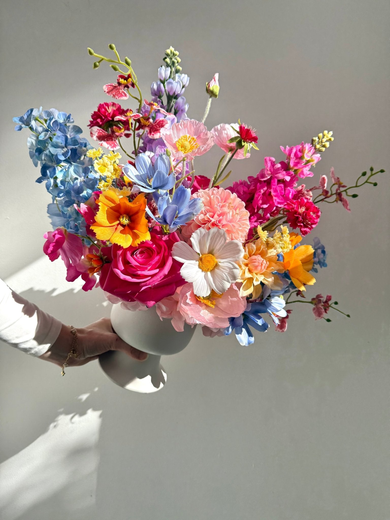 Sonder Centrepiece - Colour Theory - Premium Artificial Wedding Flowers by Sonder & Stone Boutique