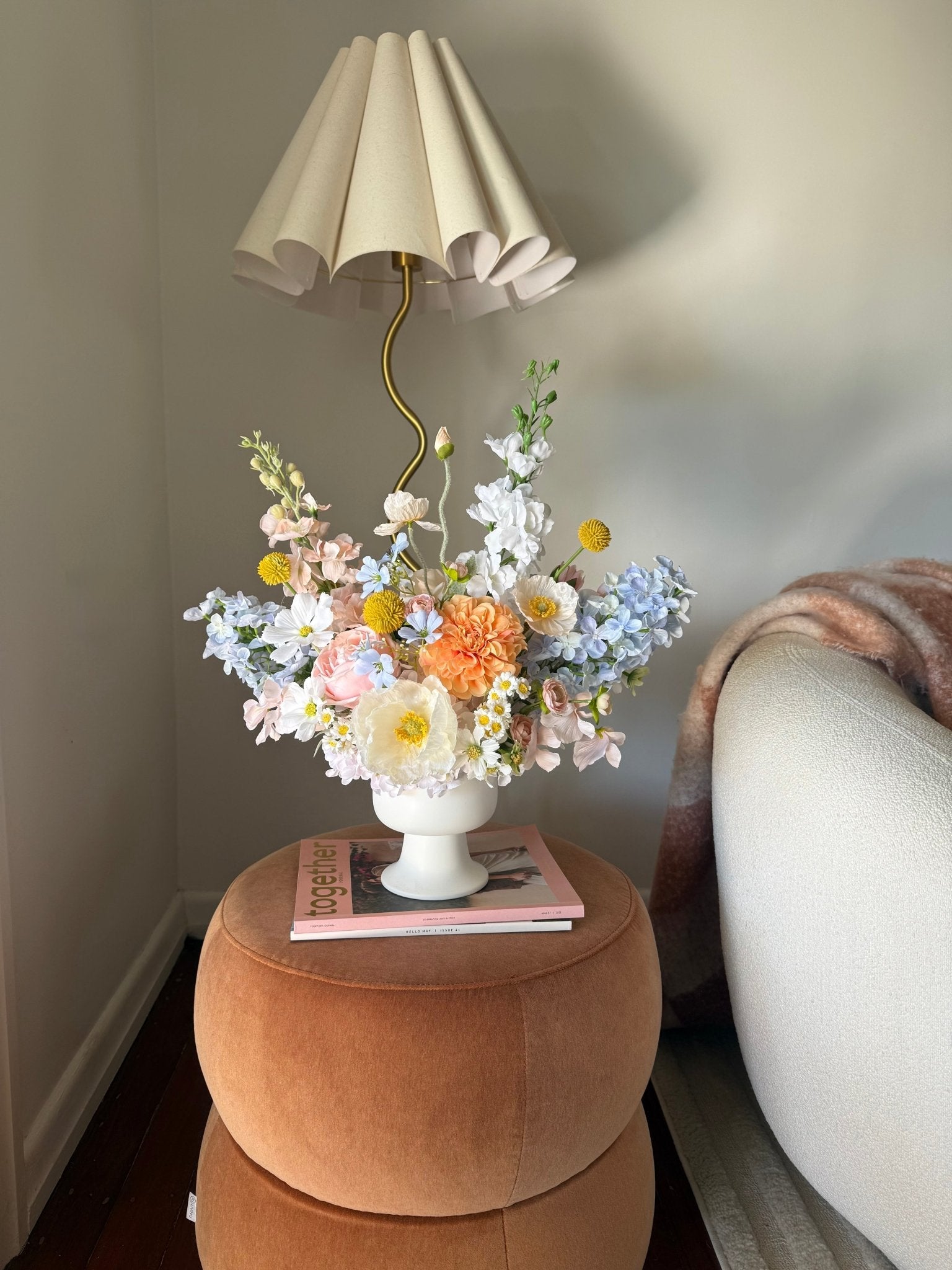 Sonder Centrepiece - That Girl - Premium Artificial Wedding Flowers by Sonder & Stone Boutique