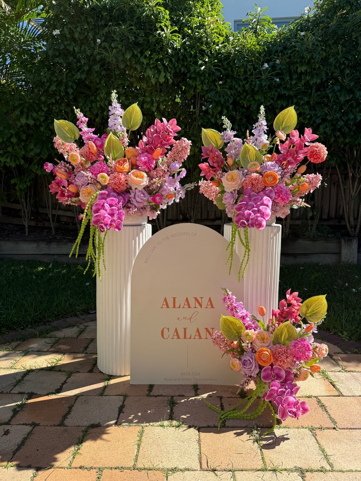 Sonder Wedding Arrangement - Stay Iconic - Premium Artificial Wedding Flowers by Sonder & Stone Boutique