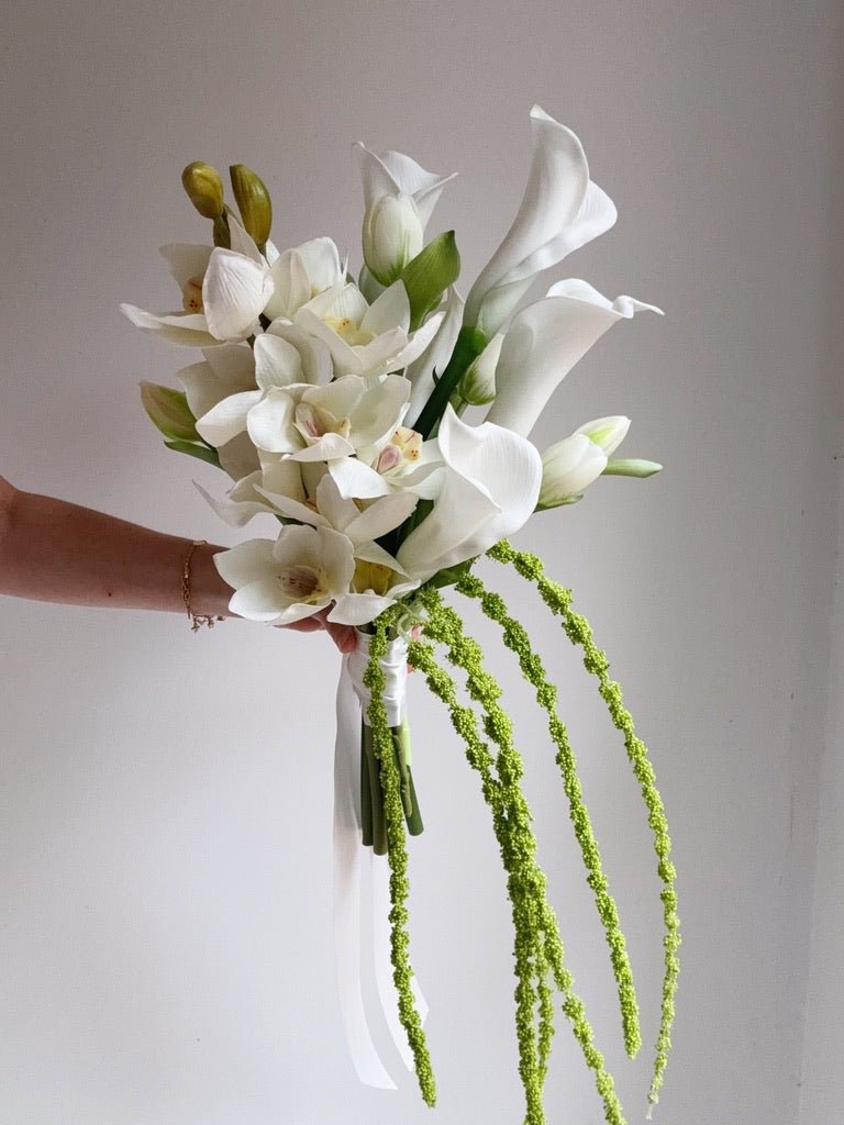 Sonder Wedding Bouquet - The Modernist (white) - Premium Artificial Wedding Flowers by Sonder + Stone Boutique