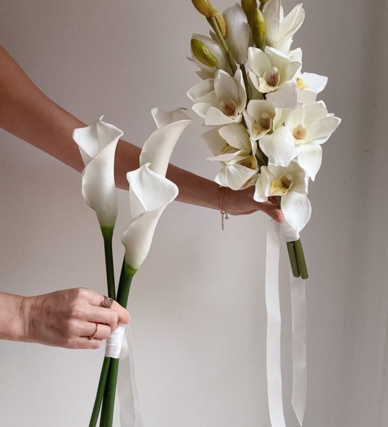 Sonder Wedding Bouquet - The Modernist (white) - Premium Artificial Wedding Flowers by Sonder & Stone Boutique