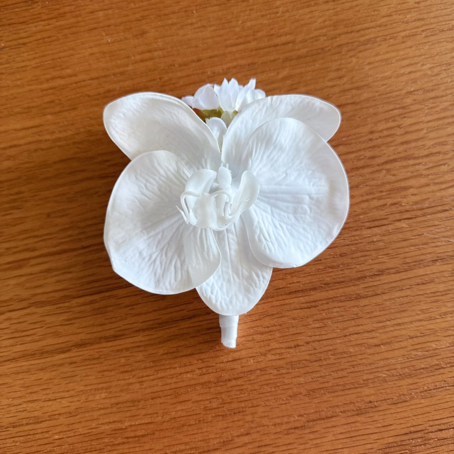 Sonder Wedding Buttonholes (white orchid) - Sonder + Stone Boutique Artificial Wedding Flowers