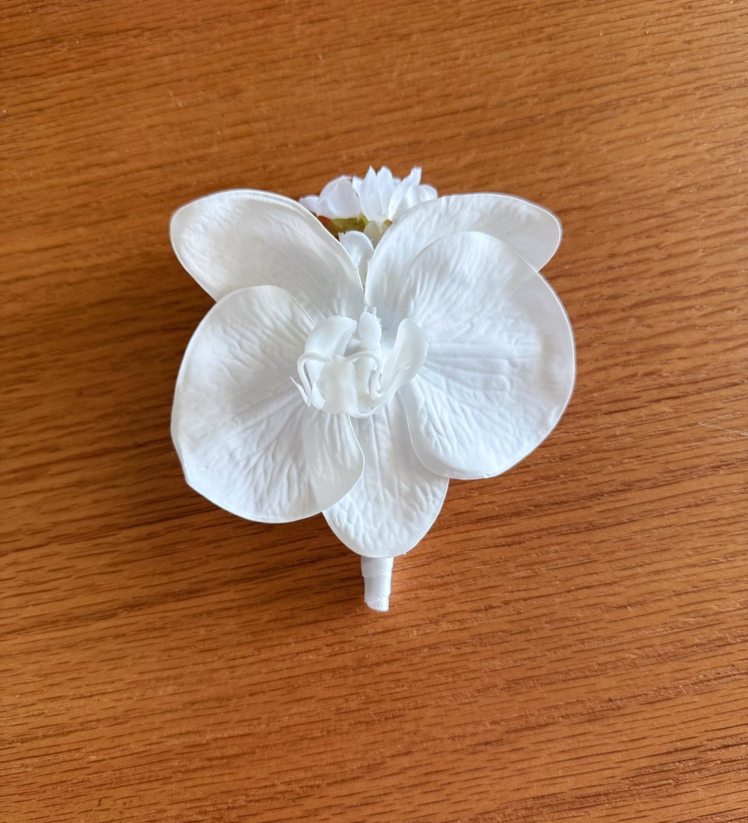 Sonder Wedding Buttonholes (white orchid) - Sonder + Stone Boutique Artificial Wedding Flowers