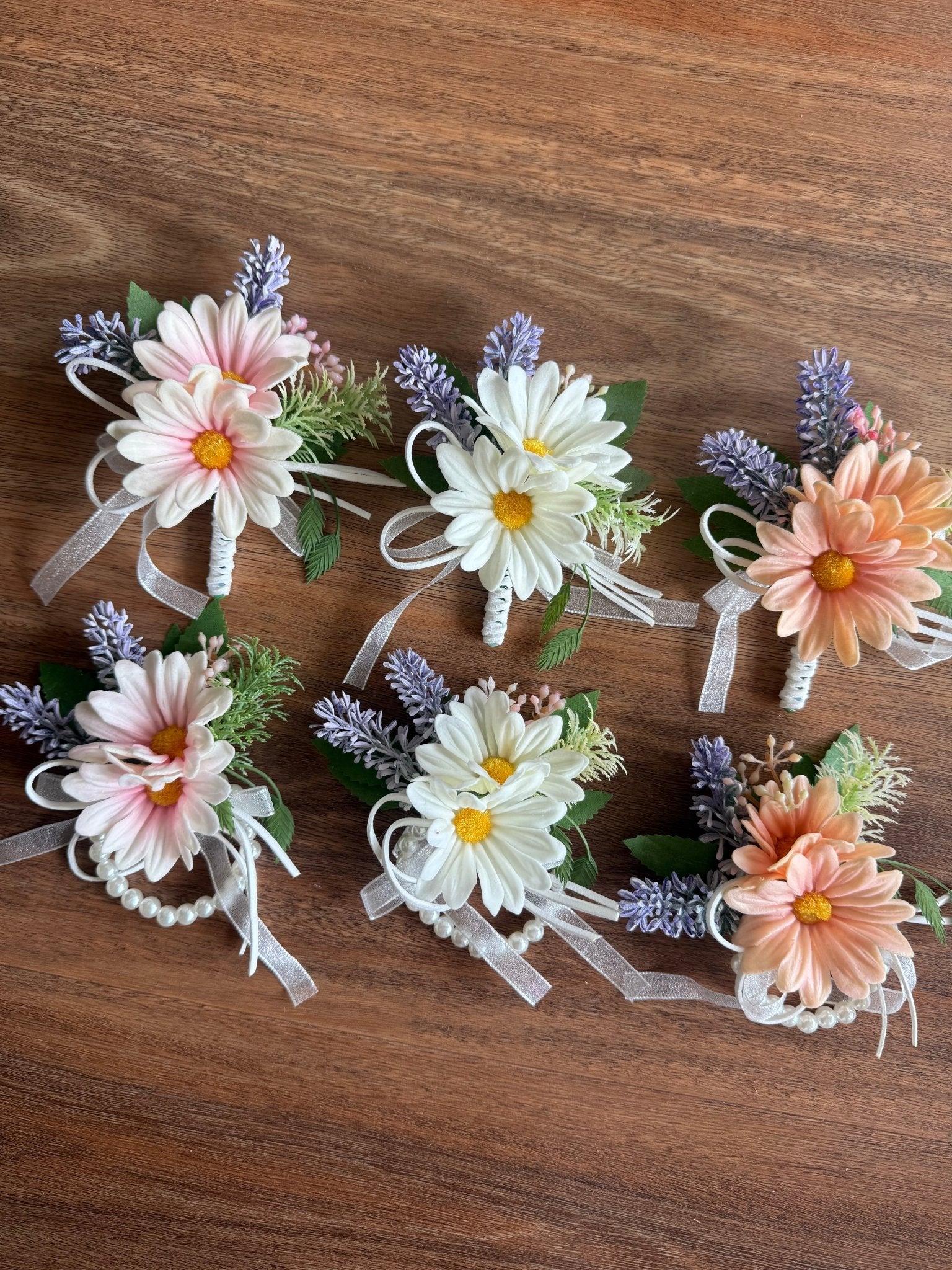 Sonder Wedding Buttonholes/Wrist Corsages (real-touch daisy mix) - Premium Artificial Wedding Flowers by Sonder & Stone Boutique