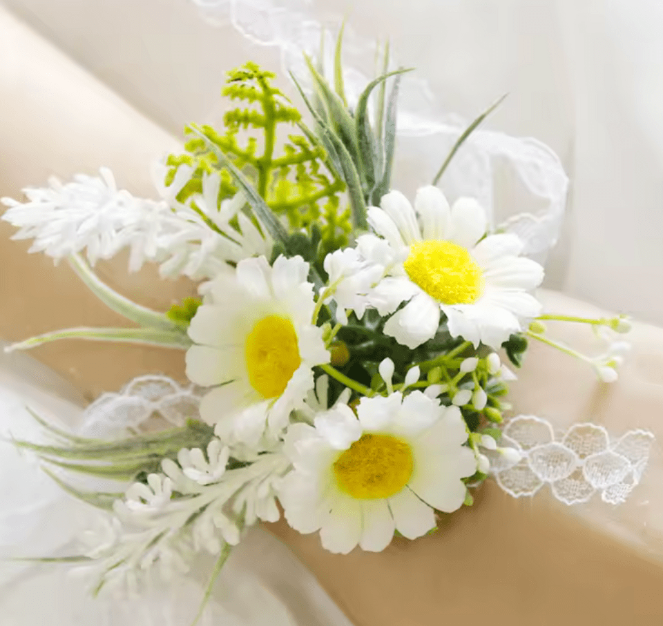 Sonder Wedding Corsage (daisy mix) - Premium Artificial Wedding Flowers by Sonder + Stone Boutique